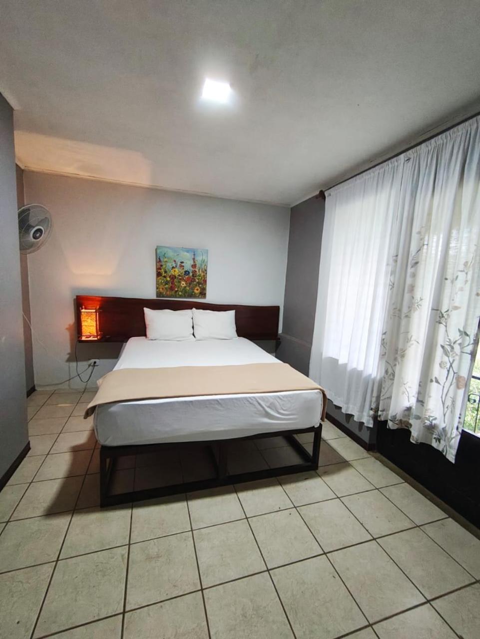 Ávita Lodge Ciudad Quesada Exterior foto